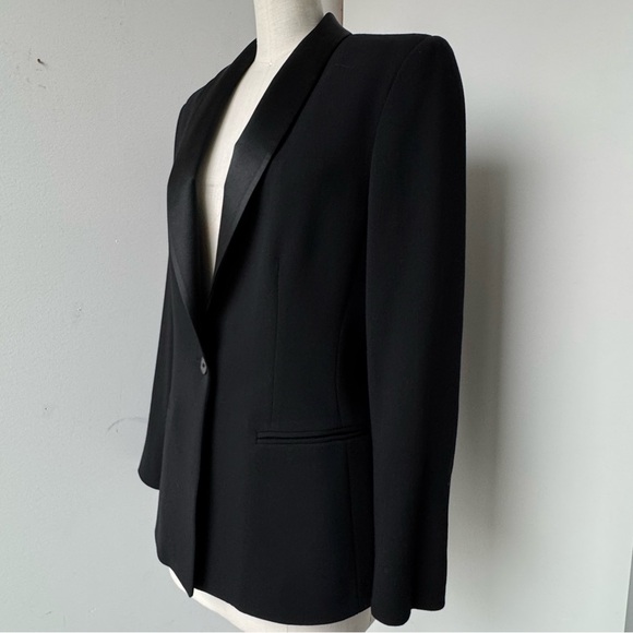 Micheal Kors classic 1 button Tuxedo Jacket size 12 🤵‍♀️ - Picture 3 of 14